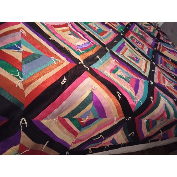 Vintage Patchwork Quilt Satin Velvet Diamonds 90s Signed PHOTOS Cond. 80" X 100" - Picture 8 of 13